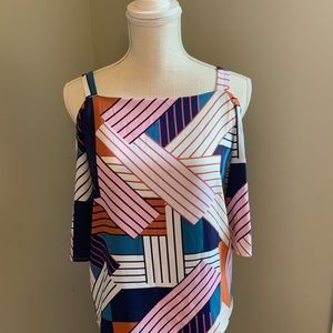 🌺 3 for $15! Multi colored top (124)